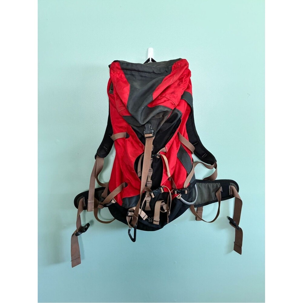 REI Talus 35 Red Black Backpack Hiking Overnight Camping Framed Multi Clipped